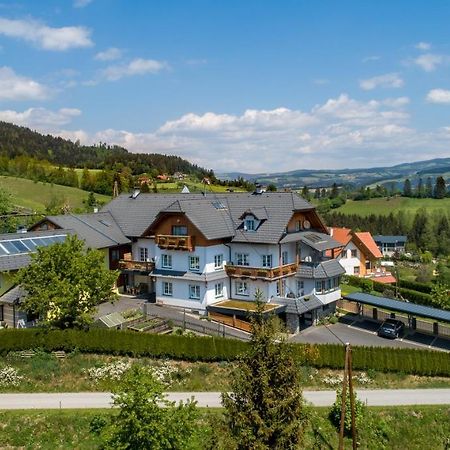 Ferienwohnungen Perhofer Birkfeld Exterior foto