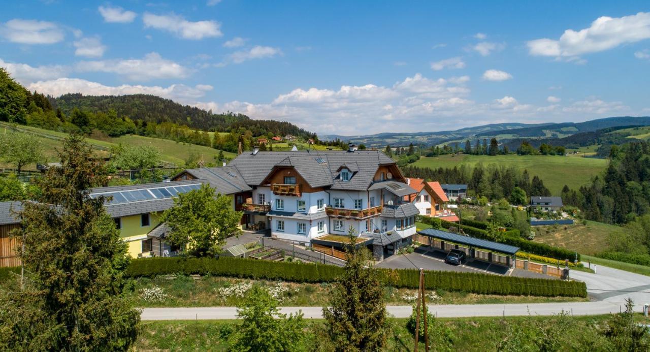 Ferienwohnungen Perhofer Birkfeld Exterior foto